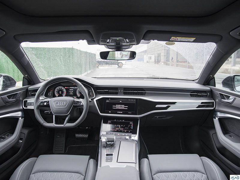 AUDI A7L